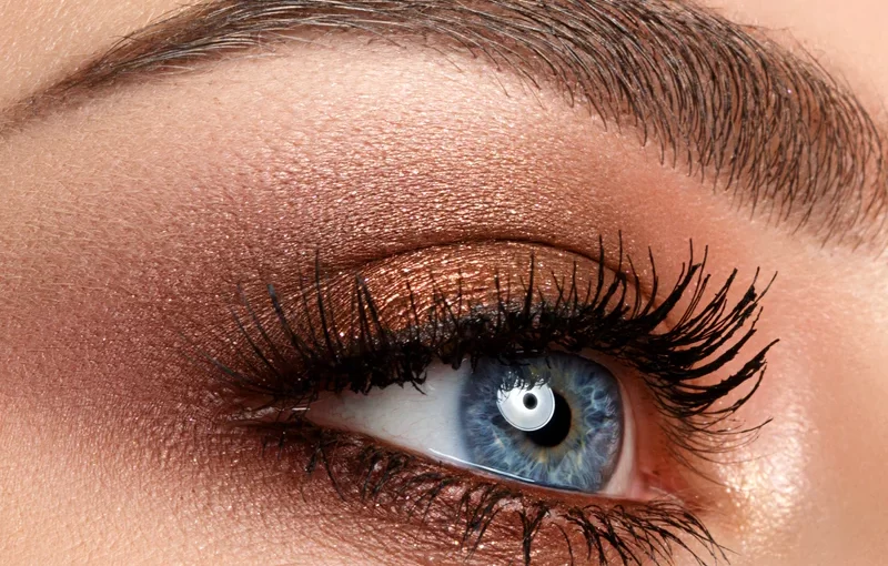 The Allure of Half Baked Eye shadow: A Guide to Gilded Glamour