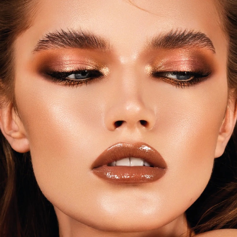 Bronze eye shadow