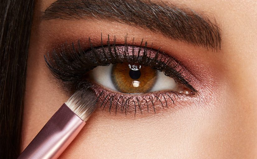 Eye Shadow Guide: Mastering the Art of Eyeshadow Application